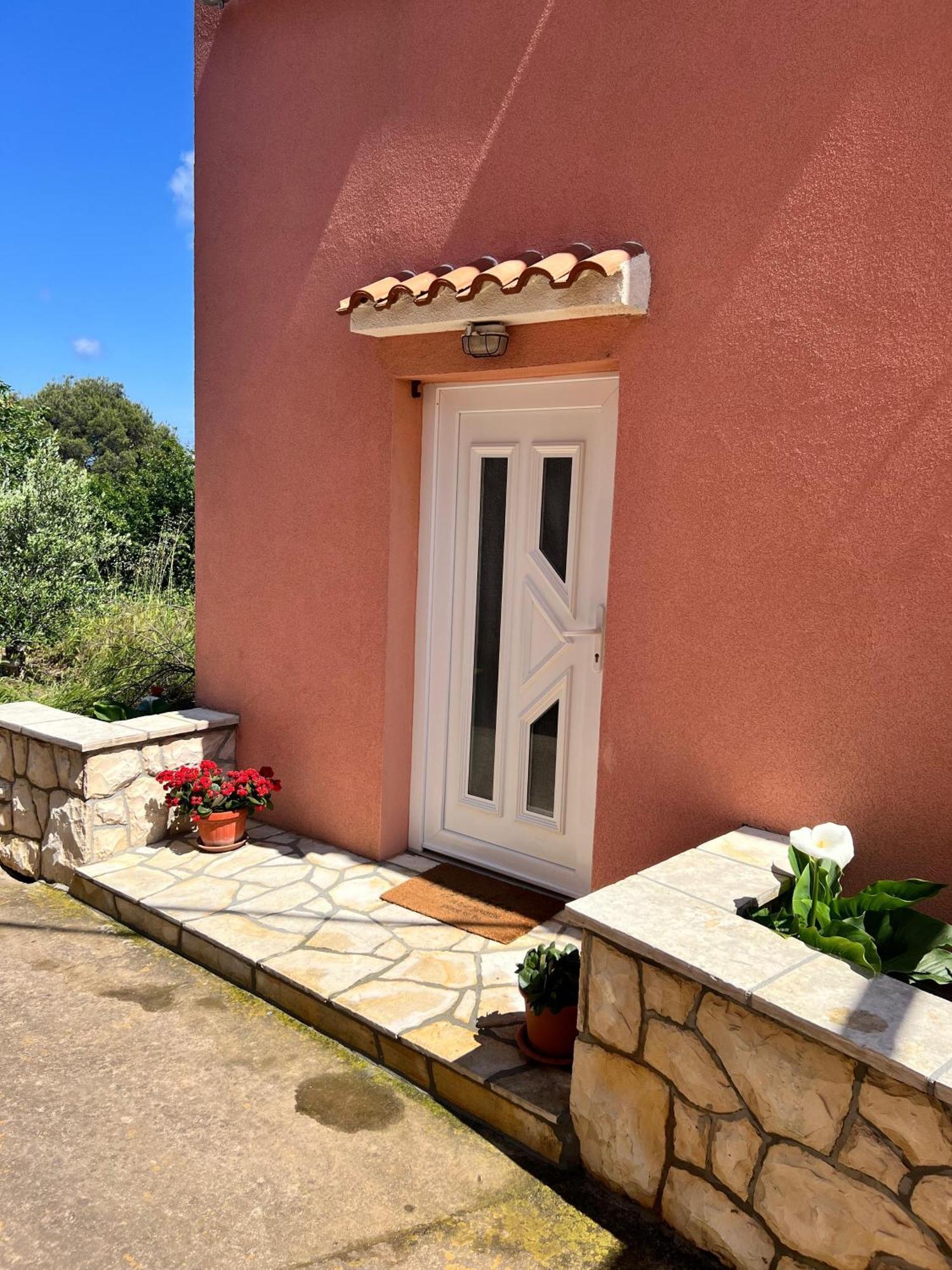 Apartament Frakic